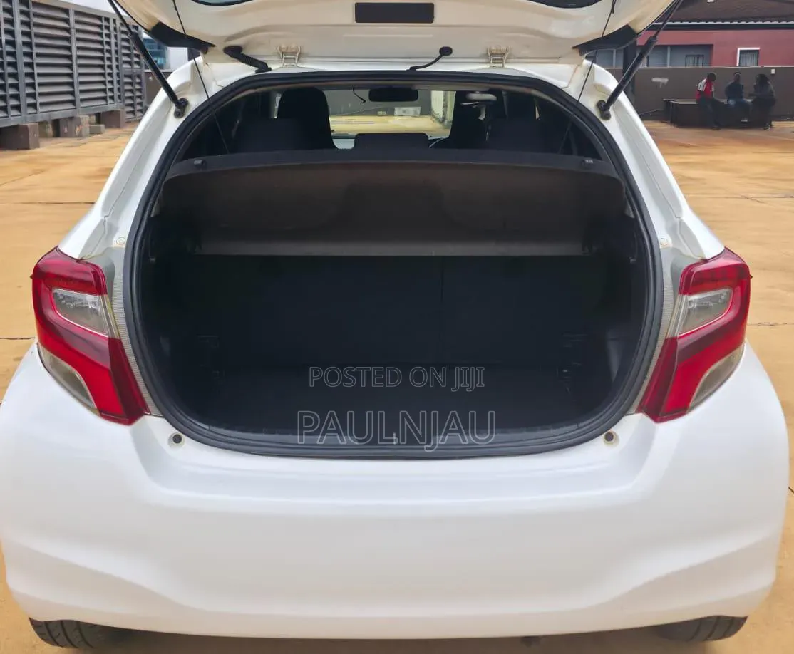 Toyota Vitz 2014 White