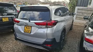 Toyota Rush 1.5 RWD 2019 Silver