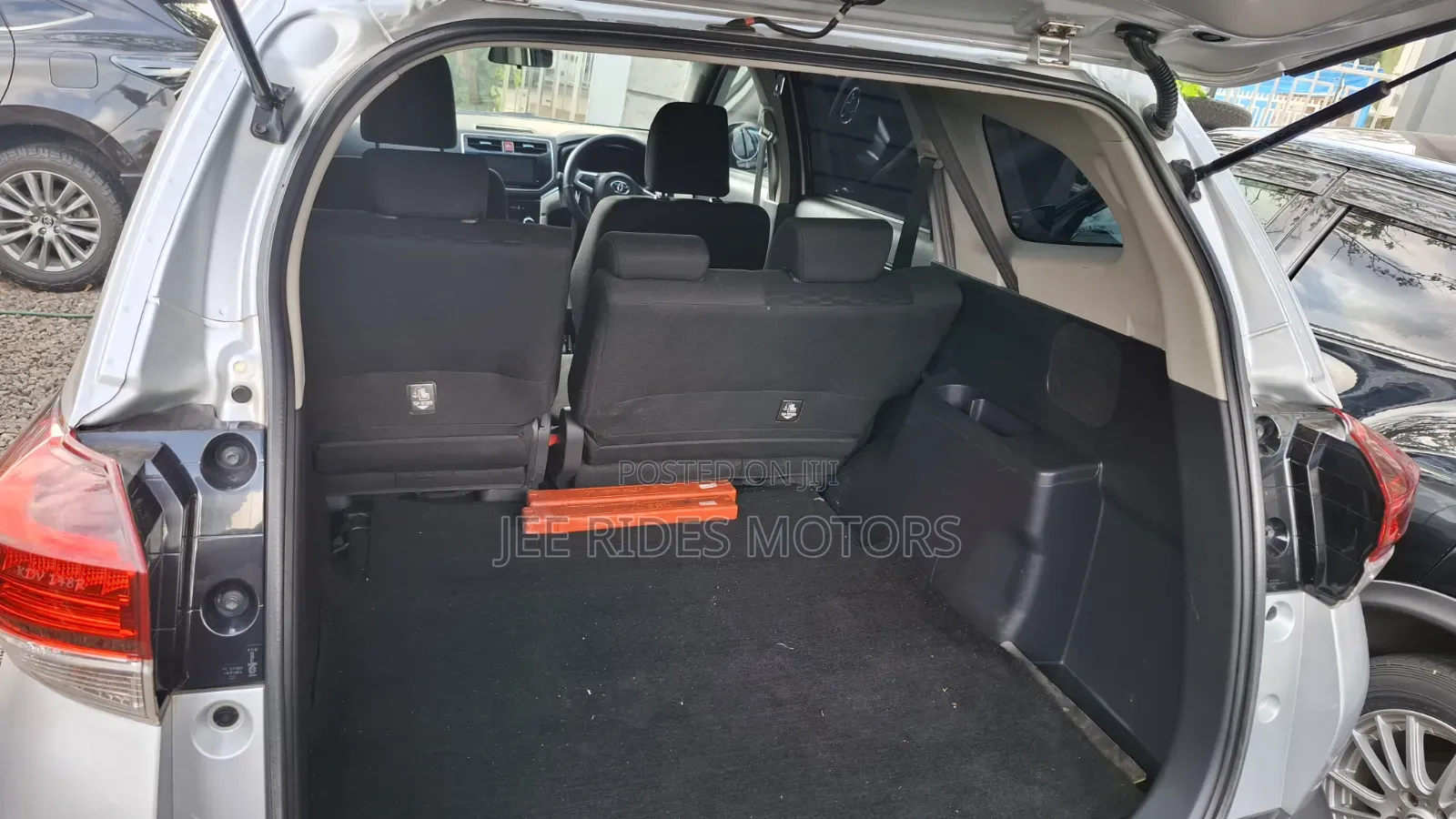 Toyota Rush 1.5 RWD 2019 Silver
