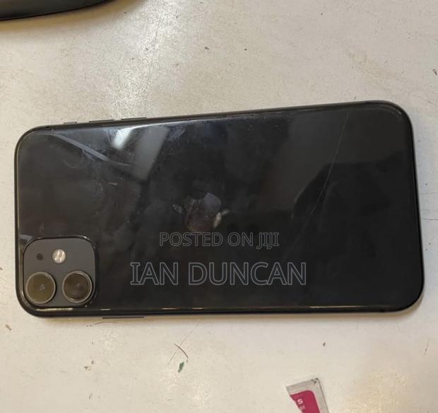 Apple iPhone 11 64 GB Black - thumbnail 3