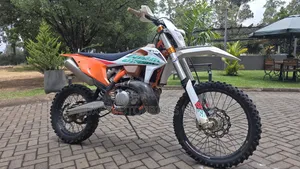 KTM 2021 White