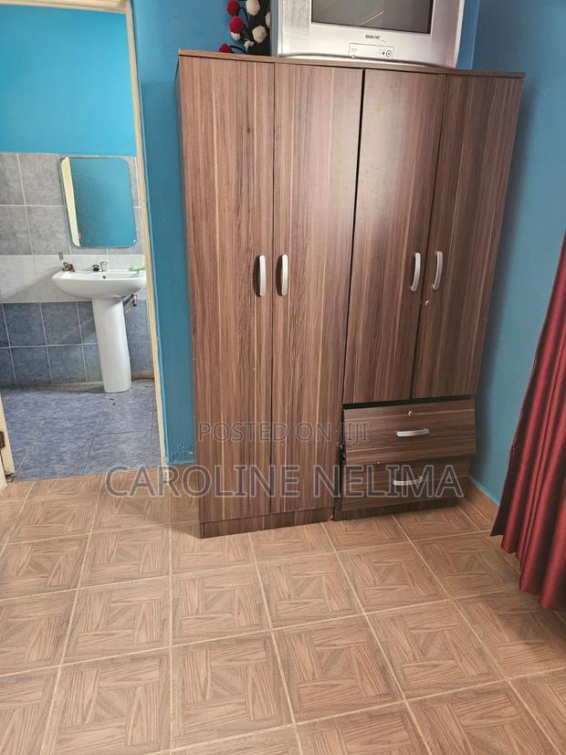 Wardrobe for Sale - thumbnail 2