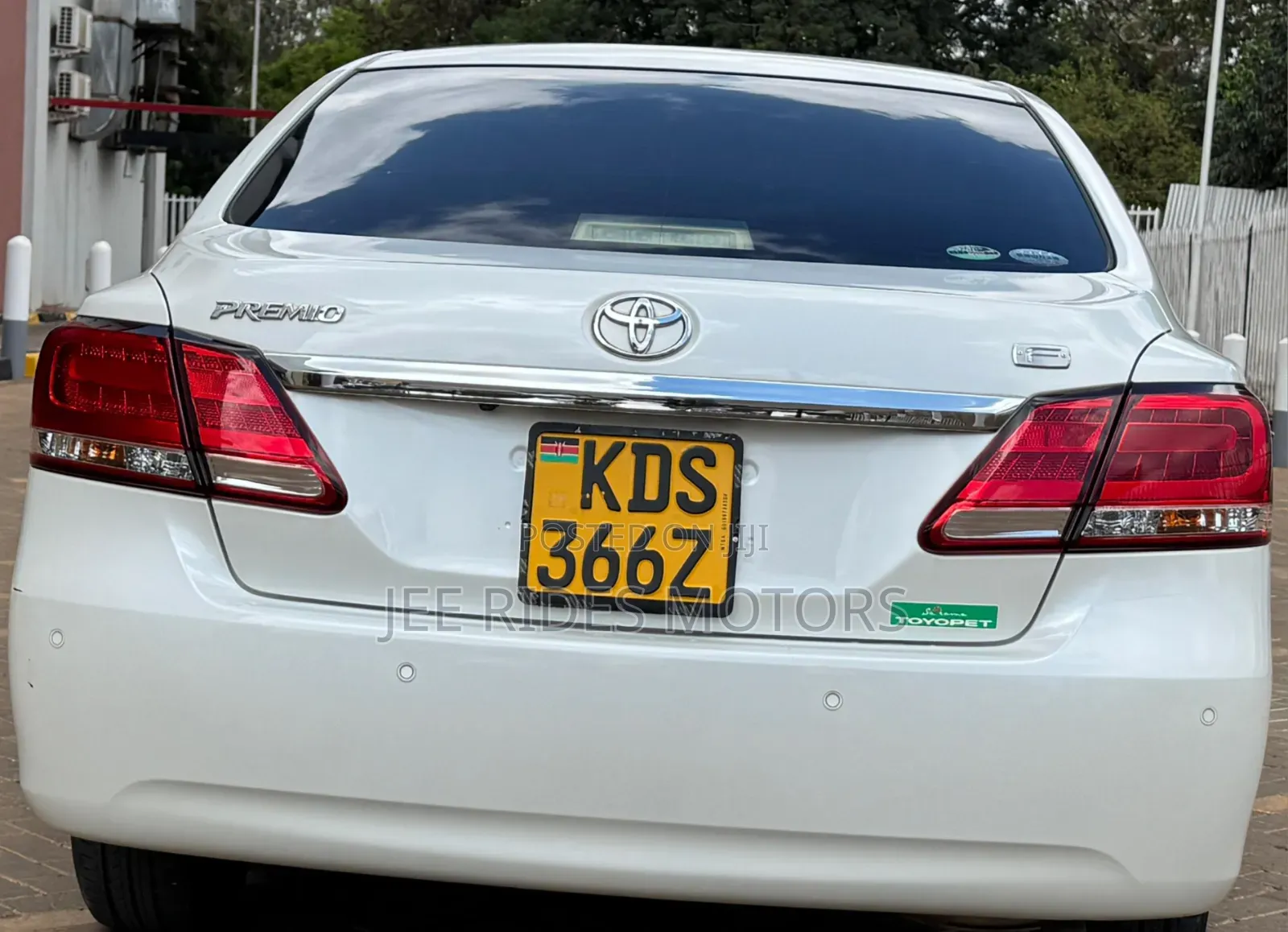 Toyota Premio 2018 Ivory