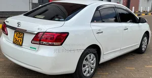 Toyota Premio 2018 Ivory