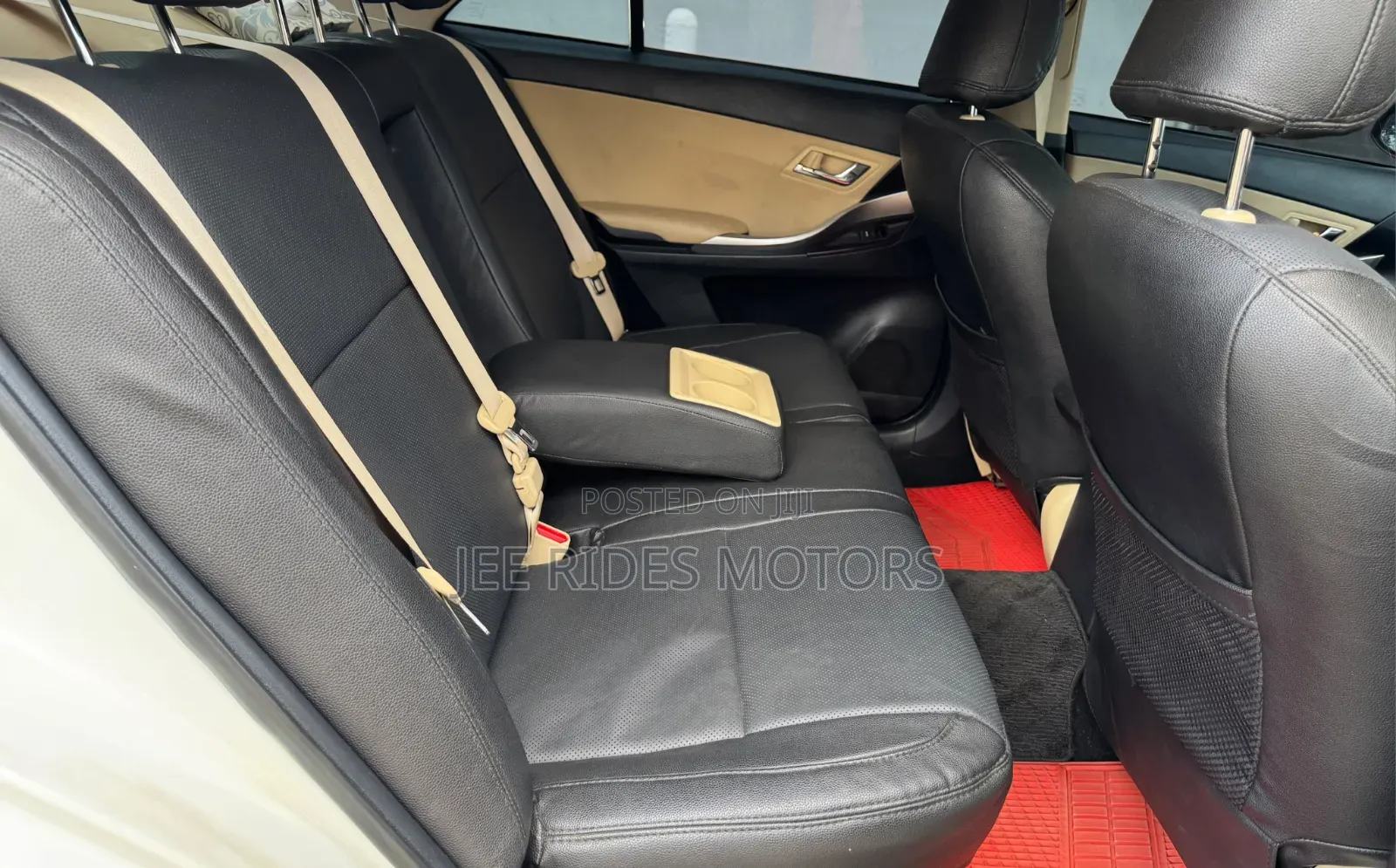 Toyota Premio 2018 Ivory