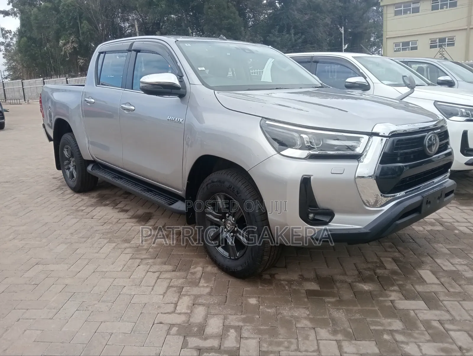 Toyota Hilux Revo Double Cab Deisel 2.4 AWD 2021 Silver