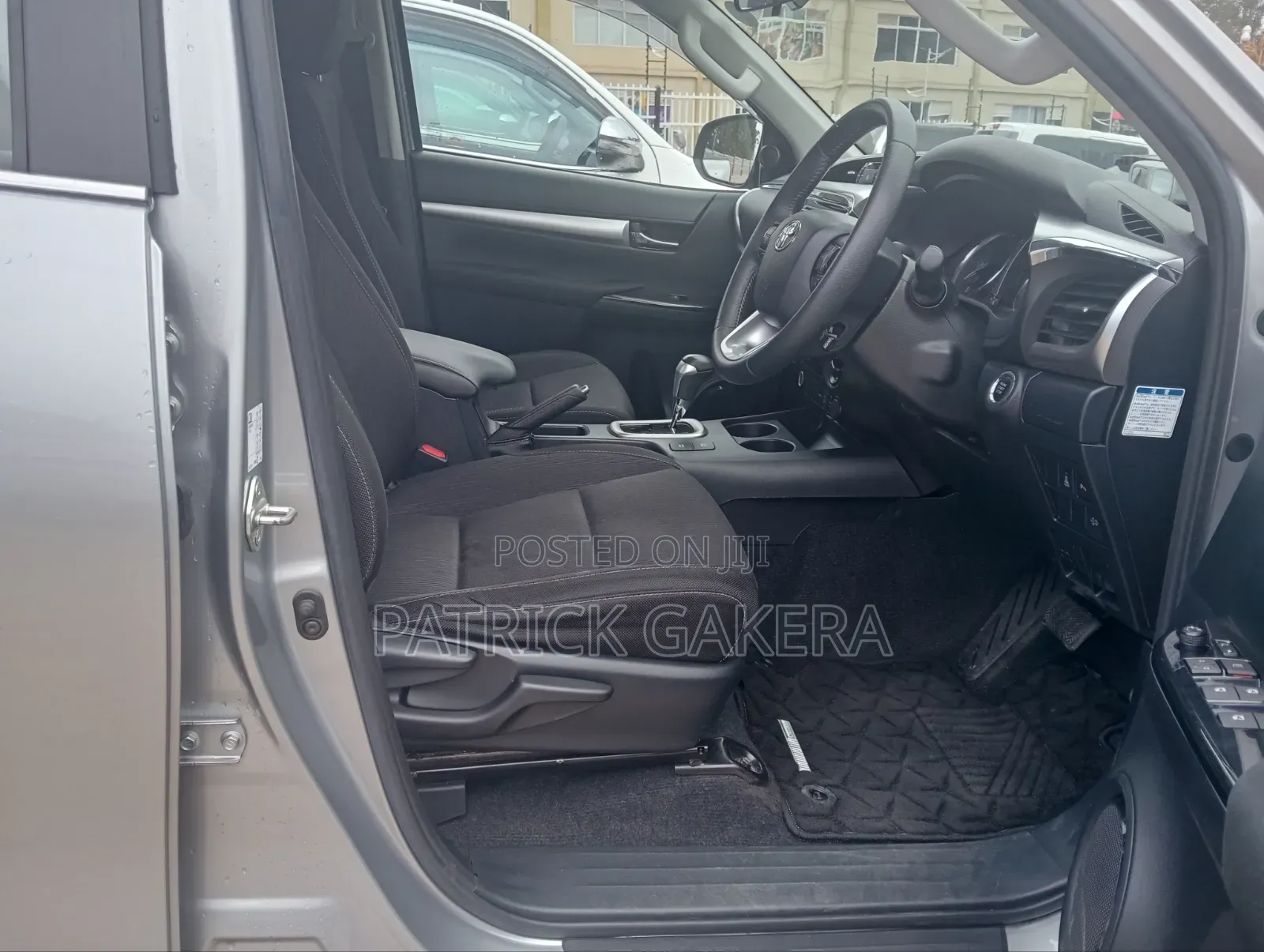 Toyota Hilux Revo Double Cab Deisel 2.4 AWD 2021 Silver