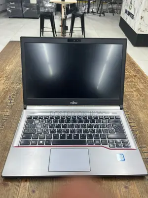 Laptop Fujitsu Lifebook A555 8GB Intel SSD 256GB