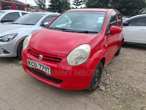 Toyota Passo 1.0 FWD 2012 Red