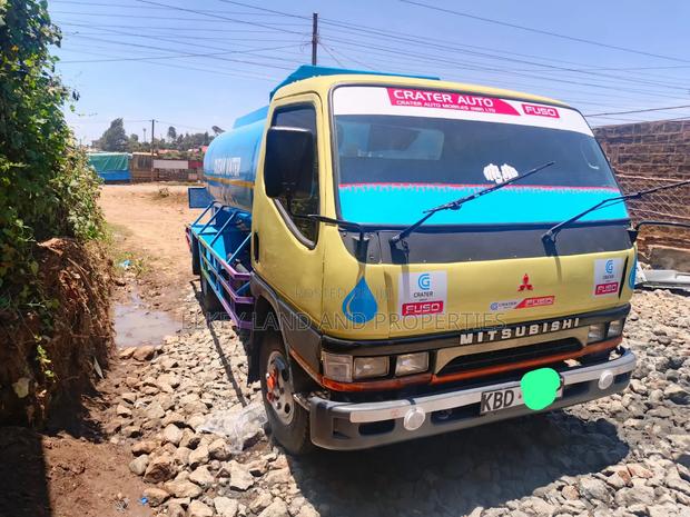 Mitsubishi Canter Water Bowser - thumbnail 3
