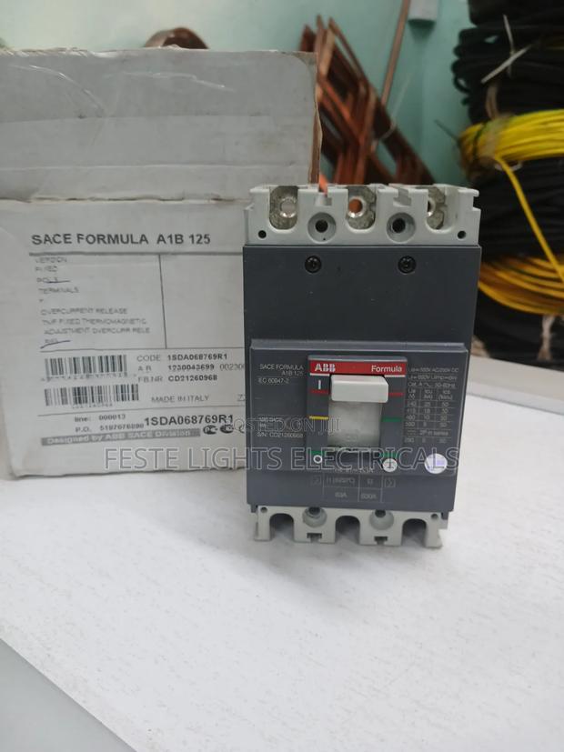 ABB McCb 3pole - main view