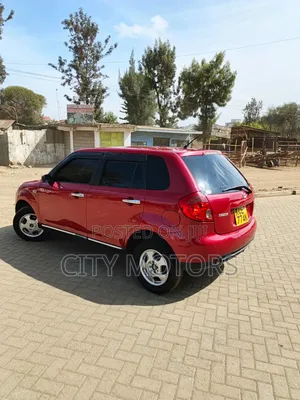 Mazda Verisa 2009 Red