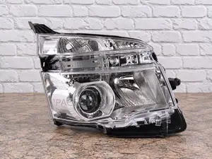 Head Lamp / Light Toyota Voxy 2007 - 2008 Xenon Type