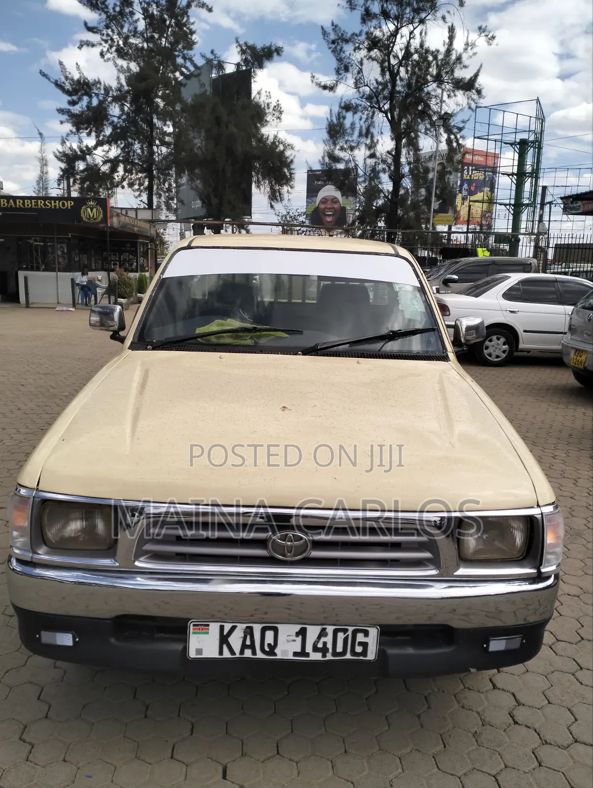 Toyota Hilux 2000 Beige