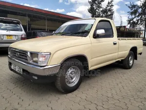 Toyota Hilux 2000 Beige
