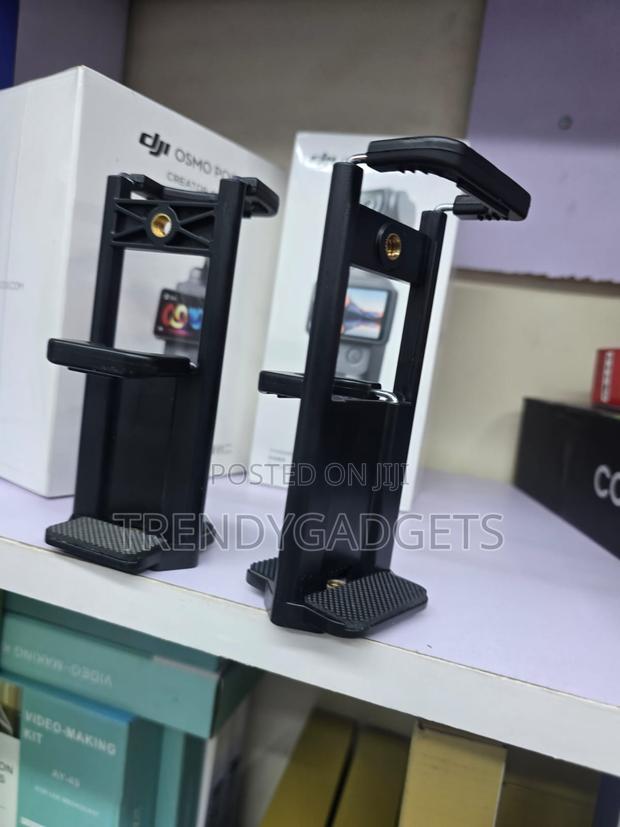 Universal Mobile Phone Tablet Holder for Tripod and Monopod - thumbnail 2