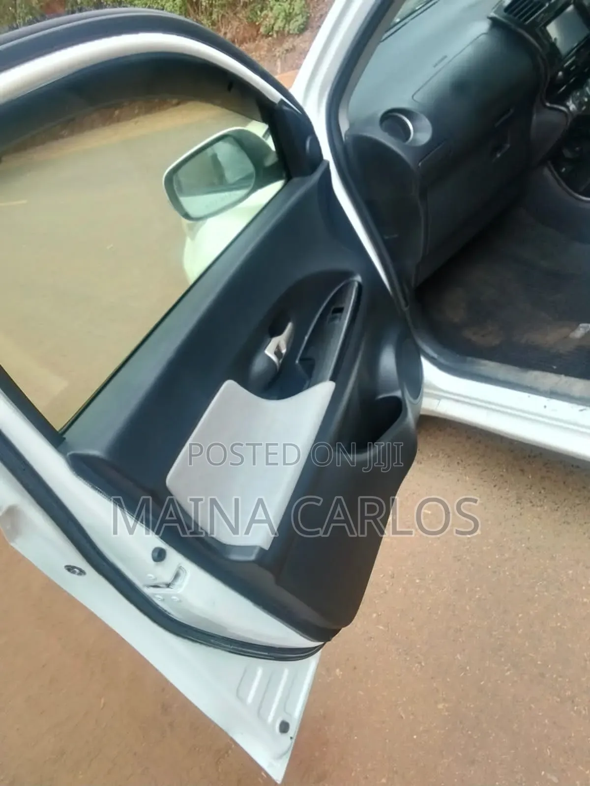 Toyota IST 2009 White