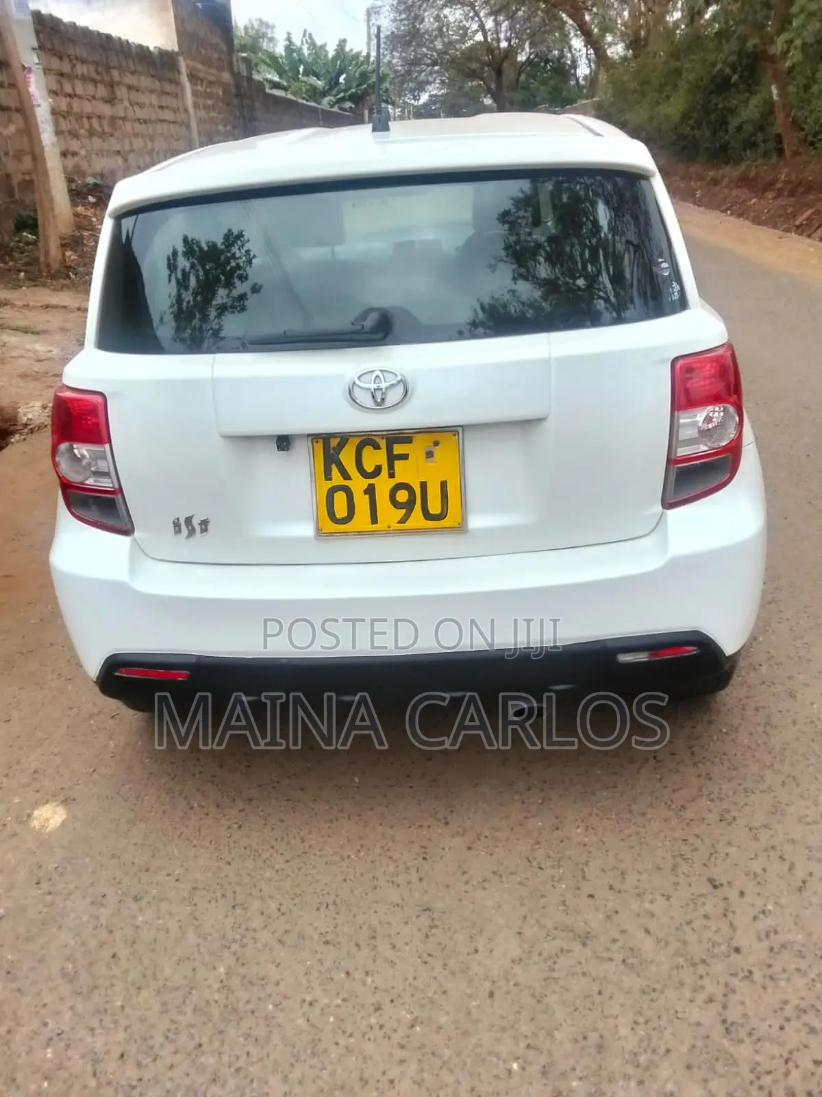 Toyota IST 2009 White