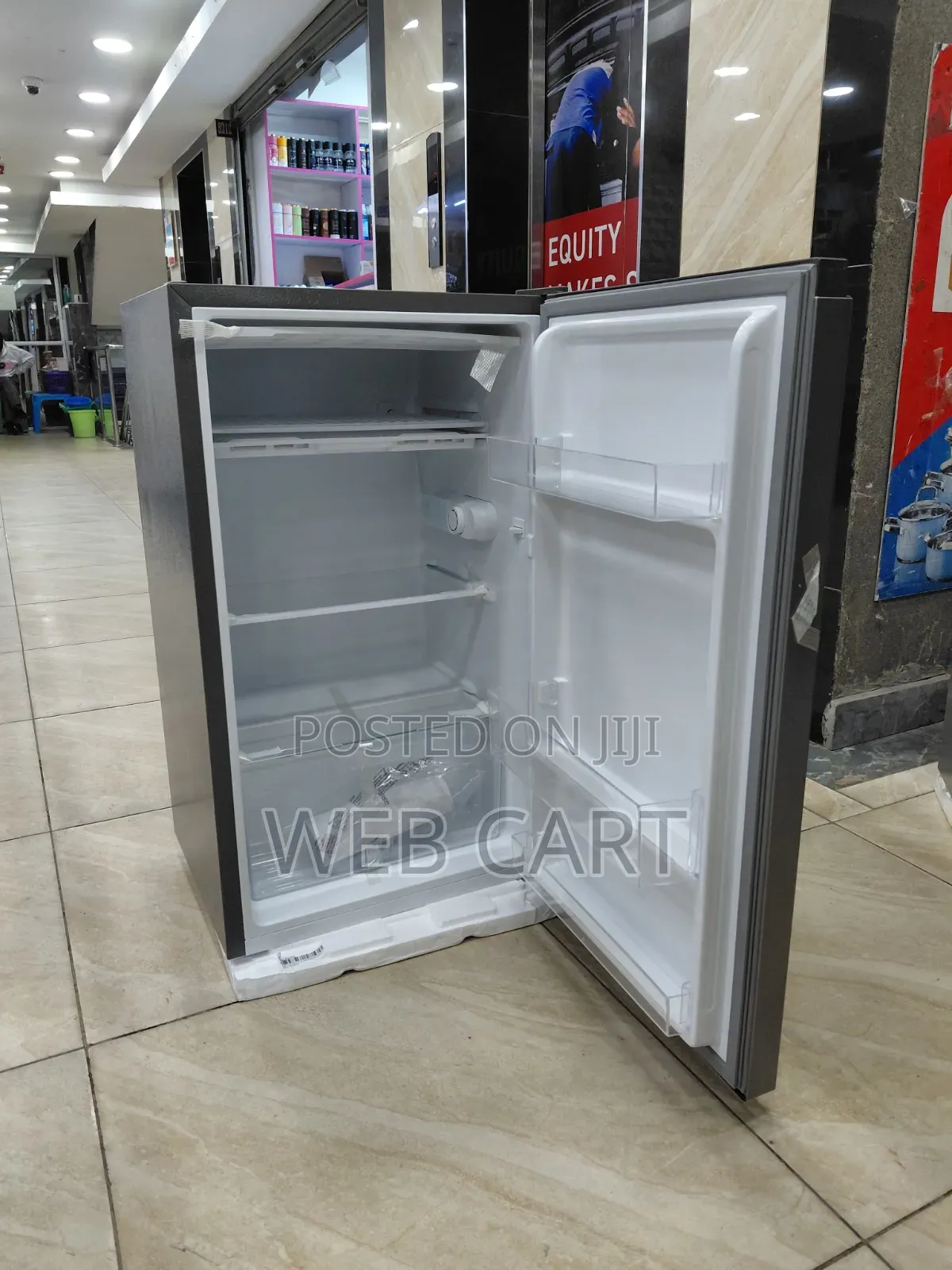 Hisense 94L Compact Fridge at an Affordable Price