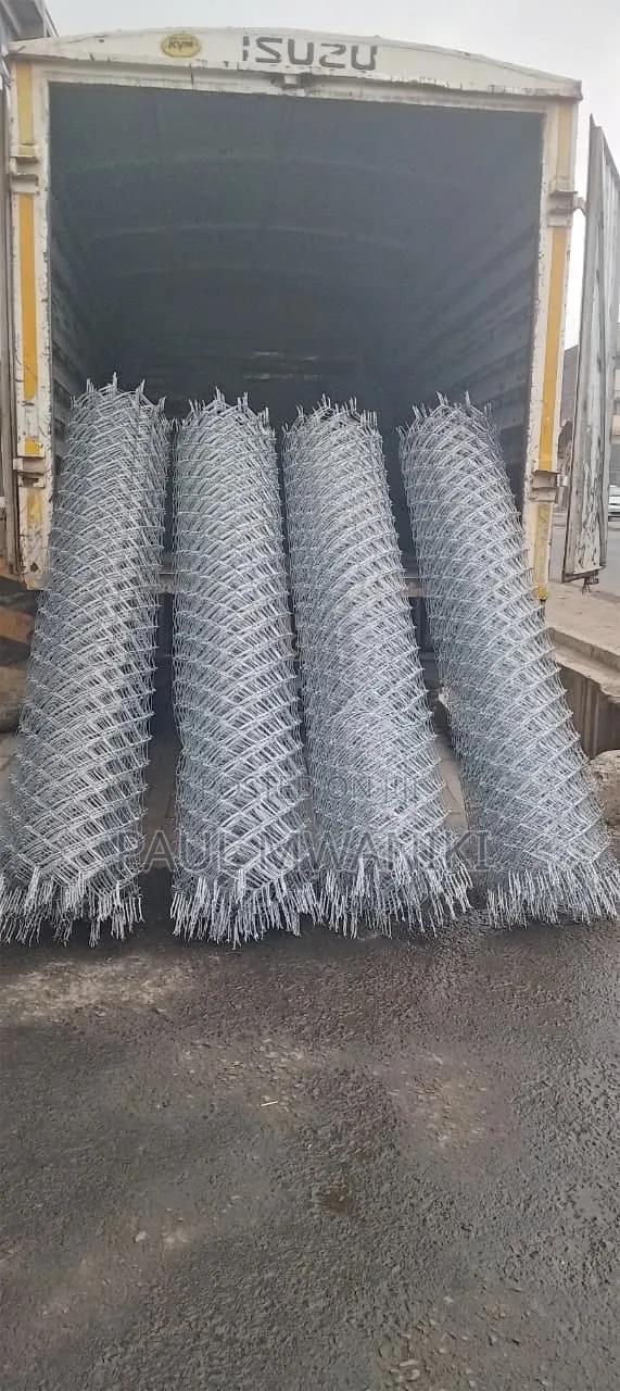 Galvanized Chain Link Fence Mesh Roll (High Quality & Durable) 6ft - thumbnail 2