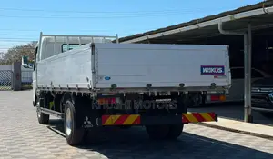 Mitsubishi Fuso Canter