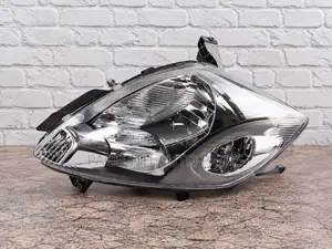 Head Lamp / Light Toyota Passo 2004/2005/2006