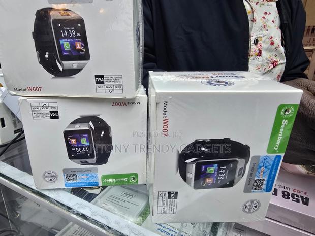 DZ09 Smart Watch With Camera Bluetooth Calling and SIM Support - thumbnail 2