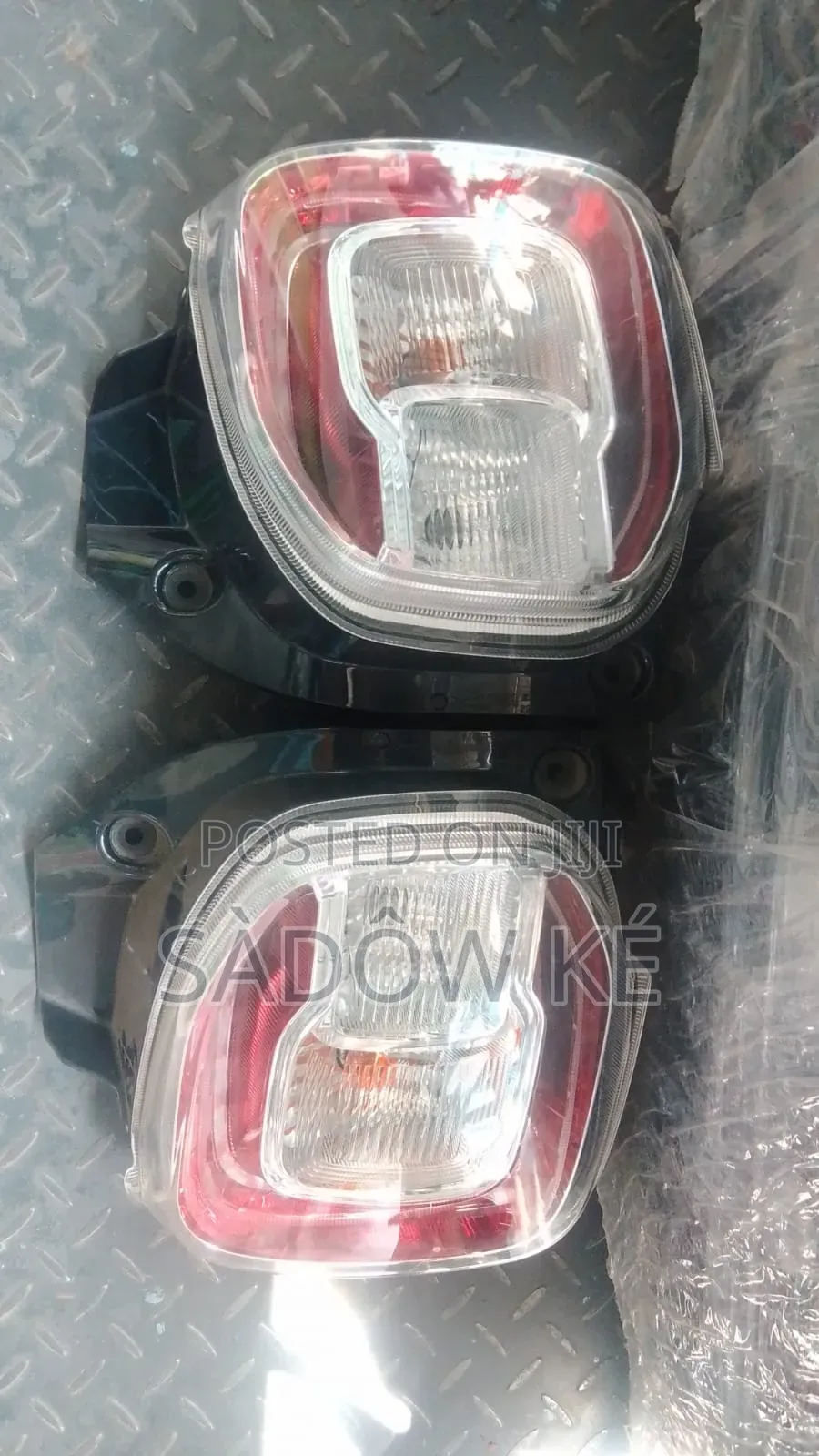 Passo Moda Taillights