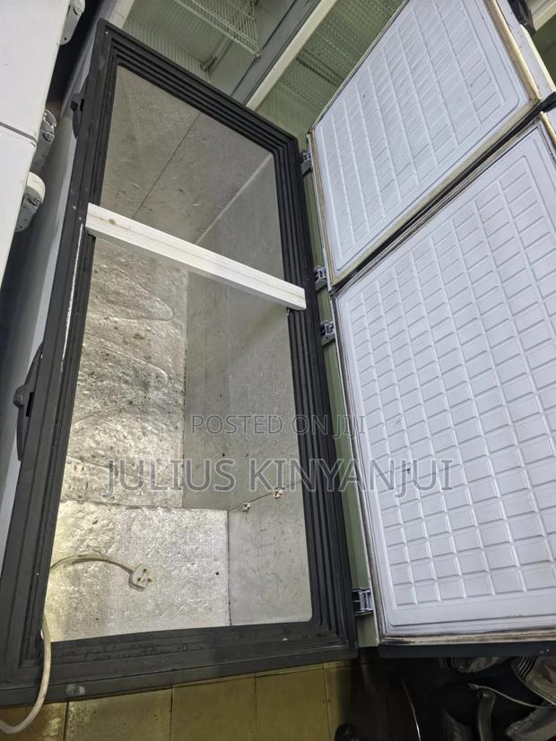 Ex-Uk Westpoint Deep Freezer 700litrs