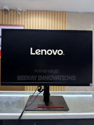 Desktop Computer Lenovo 8GB Intel Core i5 SSD 256GB