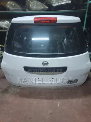 Nissan AD Boot