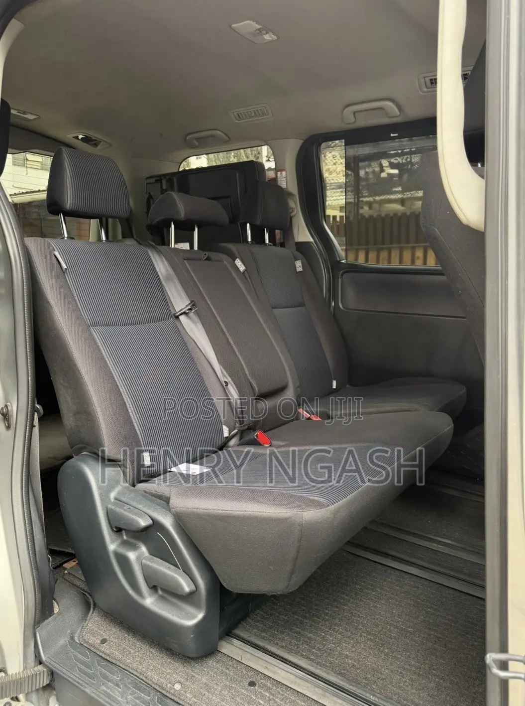 Toyota Noah 2017 Silver