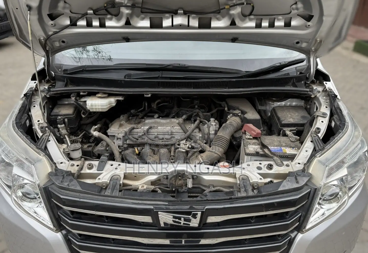 Toyota Noah 2017 Silver