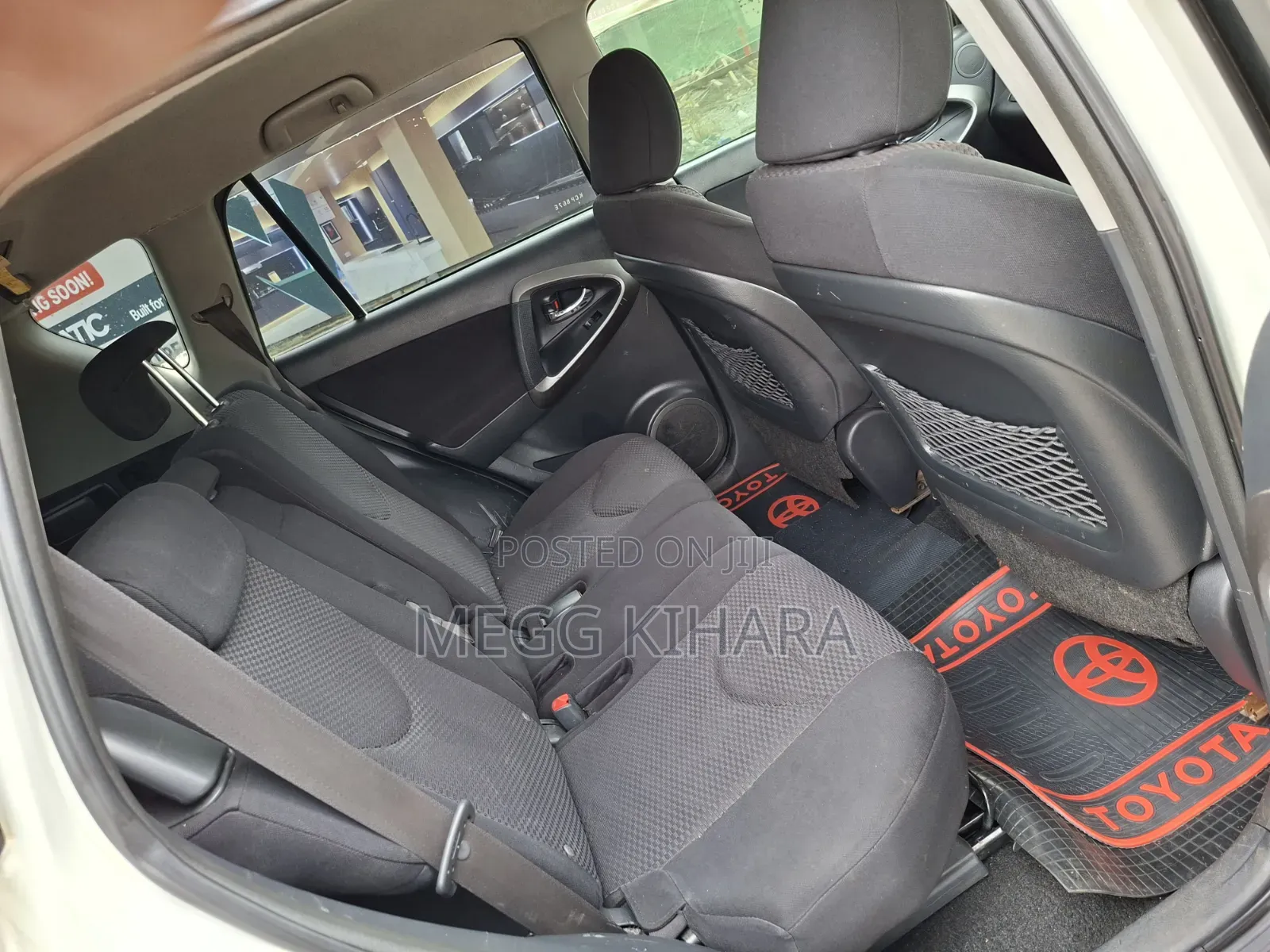 Toyota RAV4 2010 Pearl