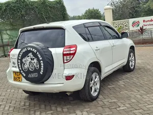 Toyota RAV4 2010 Pearl