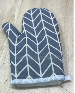 Insulated Oven Gloves
