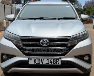 Toyota Rush 2018 Silver