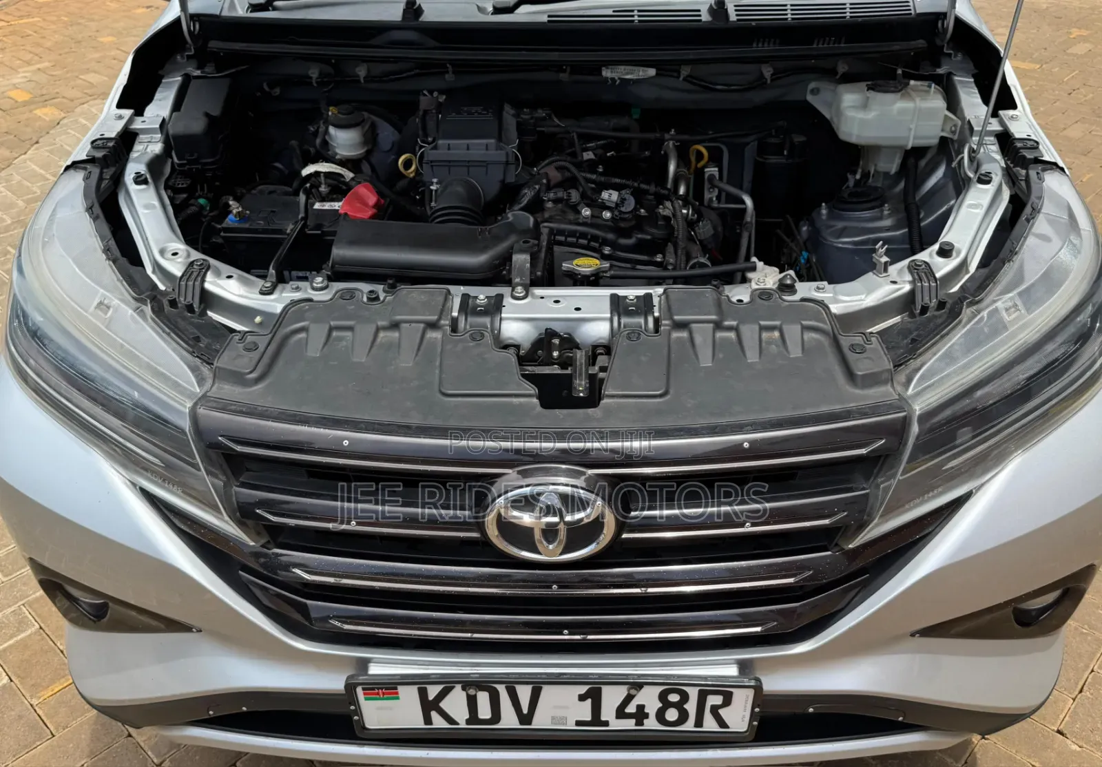 Toyota Rush 2018 Silver