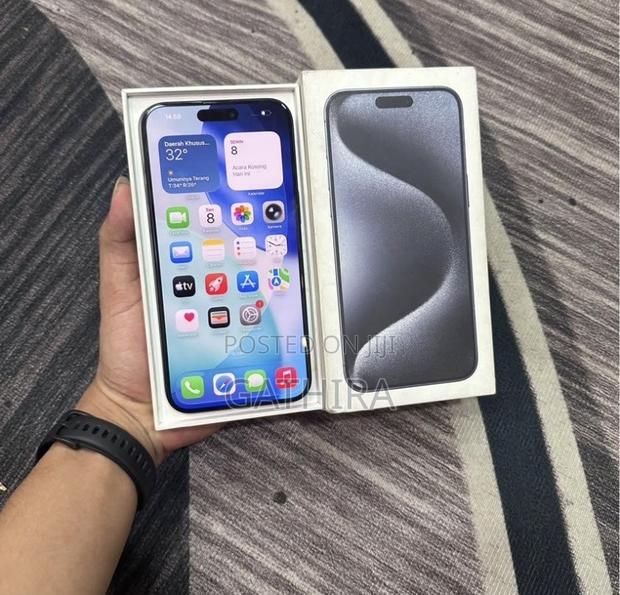 Apple iPhone 15 Pro Max 512 GB Blue - thumbnail 2