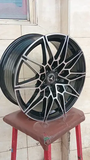 18/5/112 Staggered Rims
