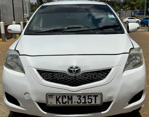 Toyota Belta 2010 Off white