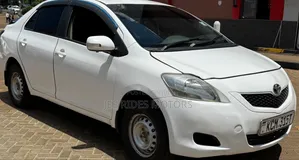 Toyota Belta 2010 Off white