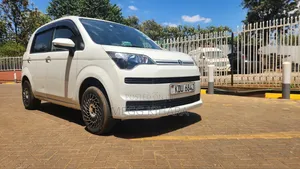 Toyota Spade 1.5 2019 White