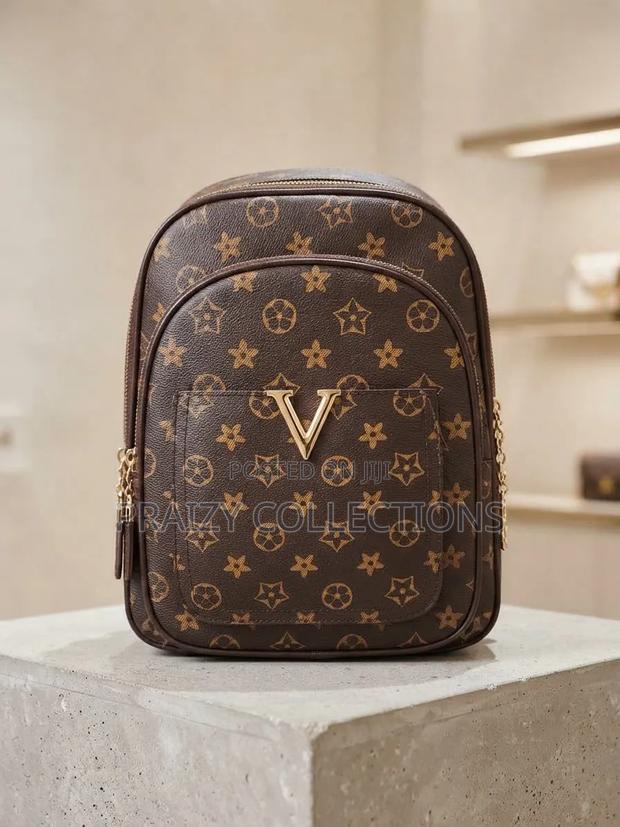 Classy Ladies/Girls v Backpack -Medium Sizes - thumbnail 2