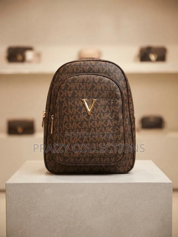 Classy Ladies/Girls v Backpack -Medium Sizes - thumbnail 5