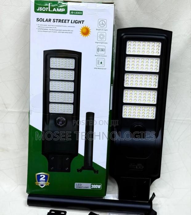 High-Power 300W Solar Floodlight