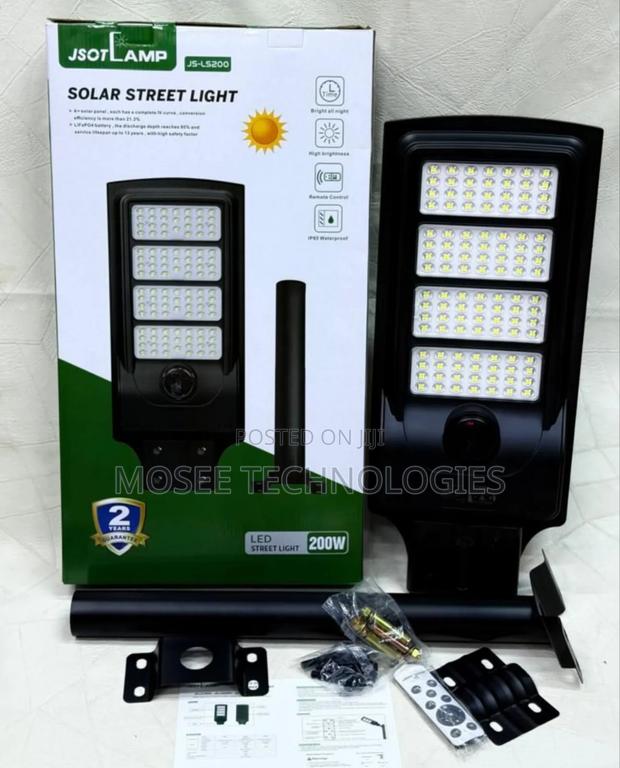 High-Power 300W Solar Floodlight - thumbnail 2