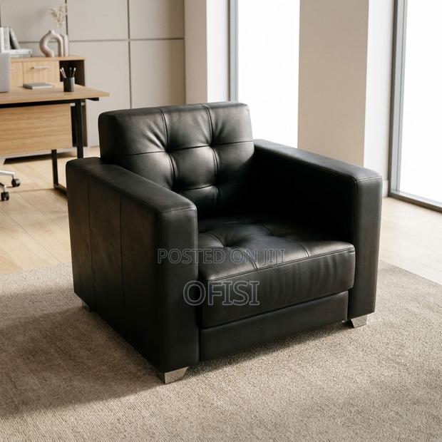 Office Sofa; Single-Seater Reception Lounge Sofa - main view