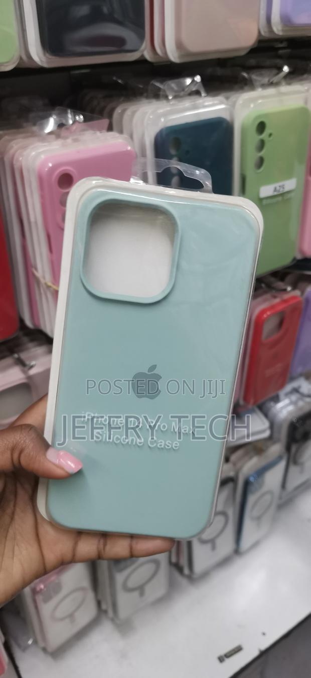 Silicone Protective Case Designed Specifically the iPhone 14 Pro Max. - thumbnail 2