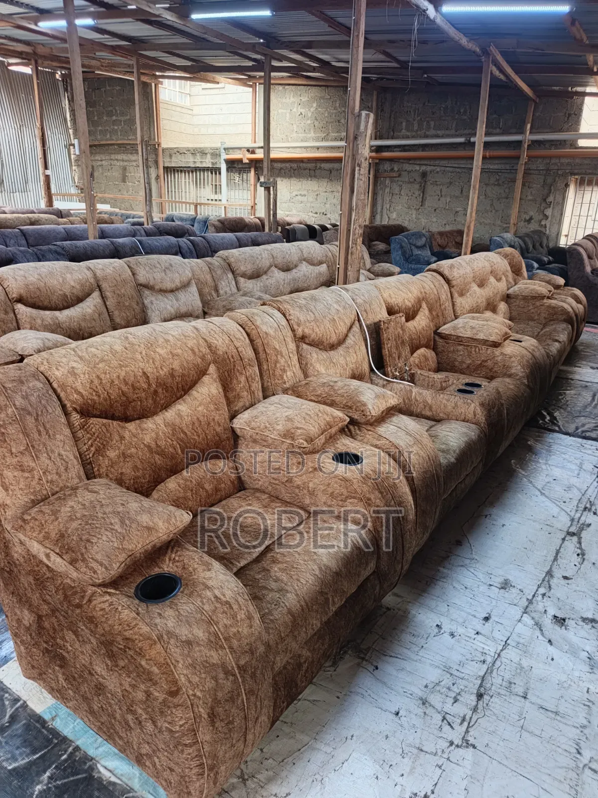 Semi Recliner